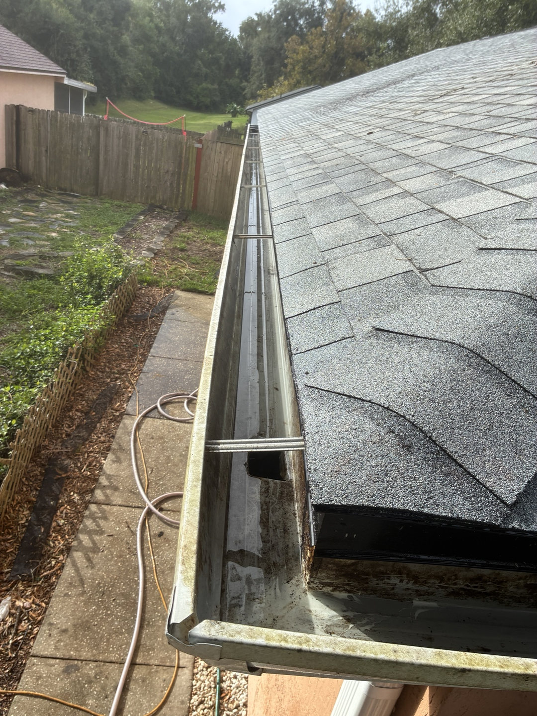 Second gutter-cleaning project during work